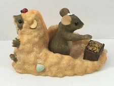 Fitz and Floyd Charming Tails "Buried Treasures" 83/806 Figurine