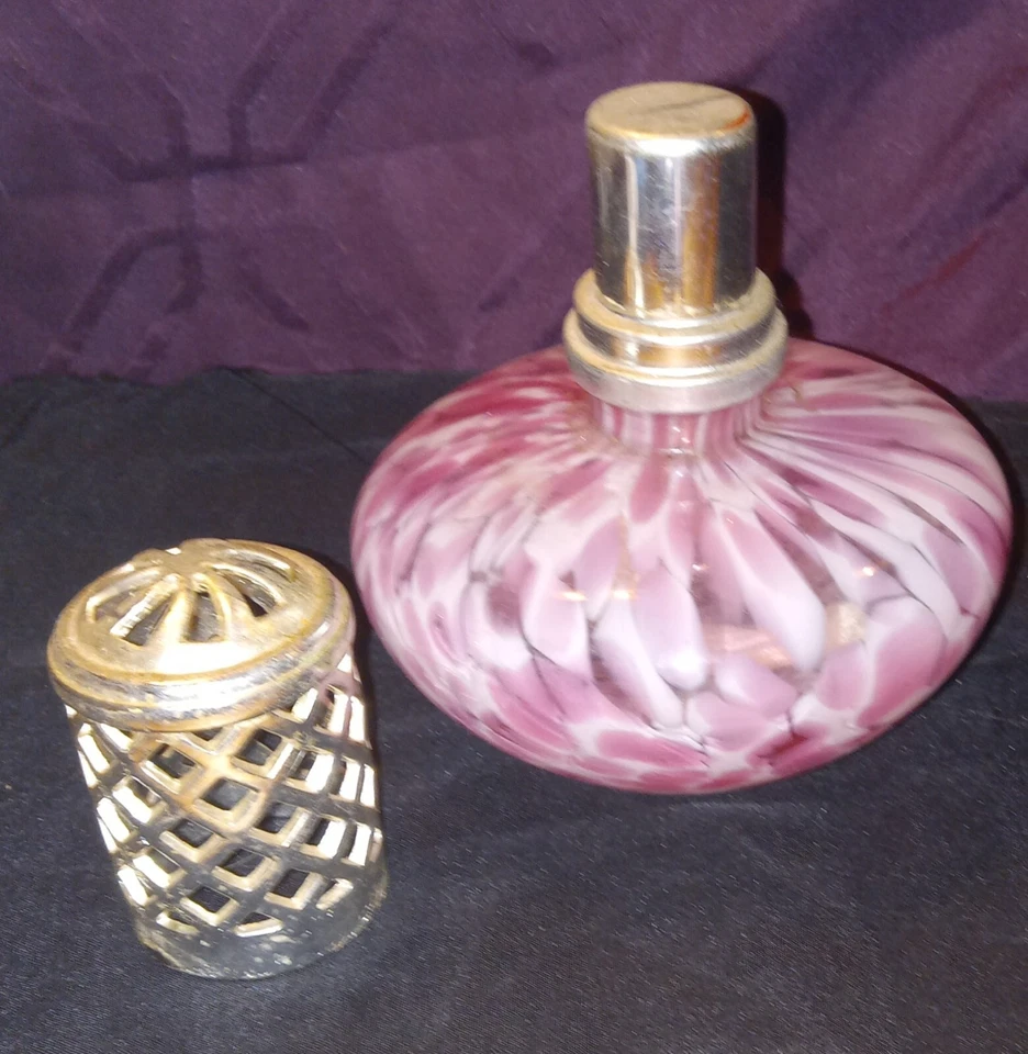 Beautiful Pink Odor Eliminater and Ambiance - Image 2 of 2