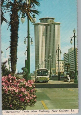 International Trade mart Building City Bus Canal Street Continental Postcard
