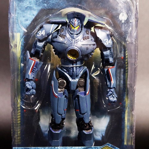 NECA Pacific Rim Movie Gipsy Danger Jaeger 7" Robot Action Figure Collection New - Picture 1 of 10