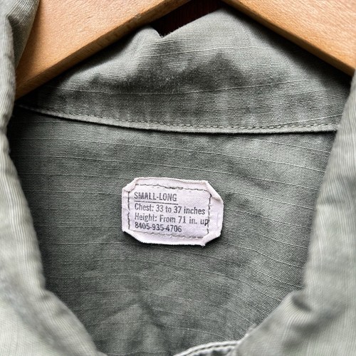 Abrigo de bolsillo inclinado vintage años 60 OG 107 Rip Stop popelina talla pequeña largo guerra de Vietnam - Imagen 2 de 9