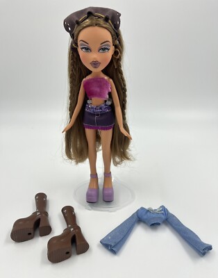 Bratz Yasmin 20 Yearz Anniversary Edition Fashion Doll & Extra Top Boots 2021