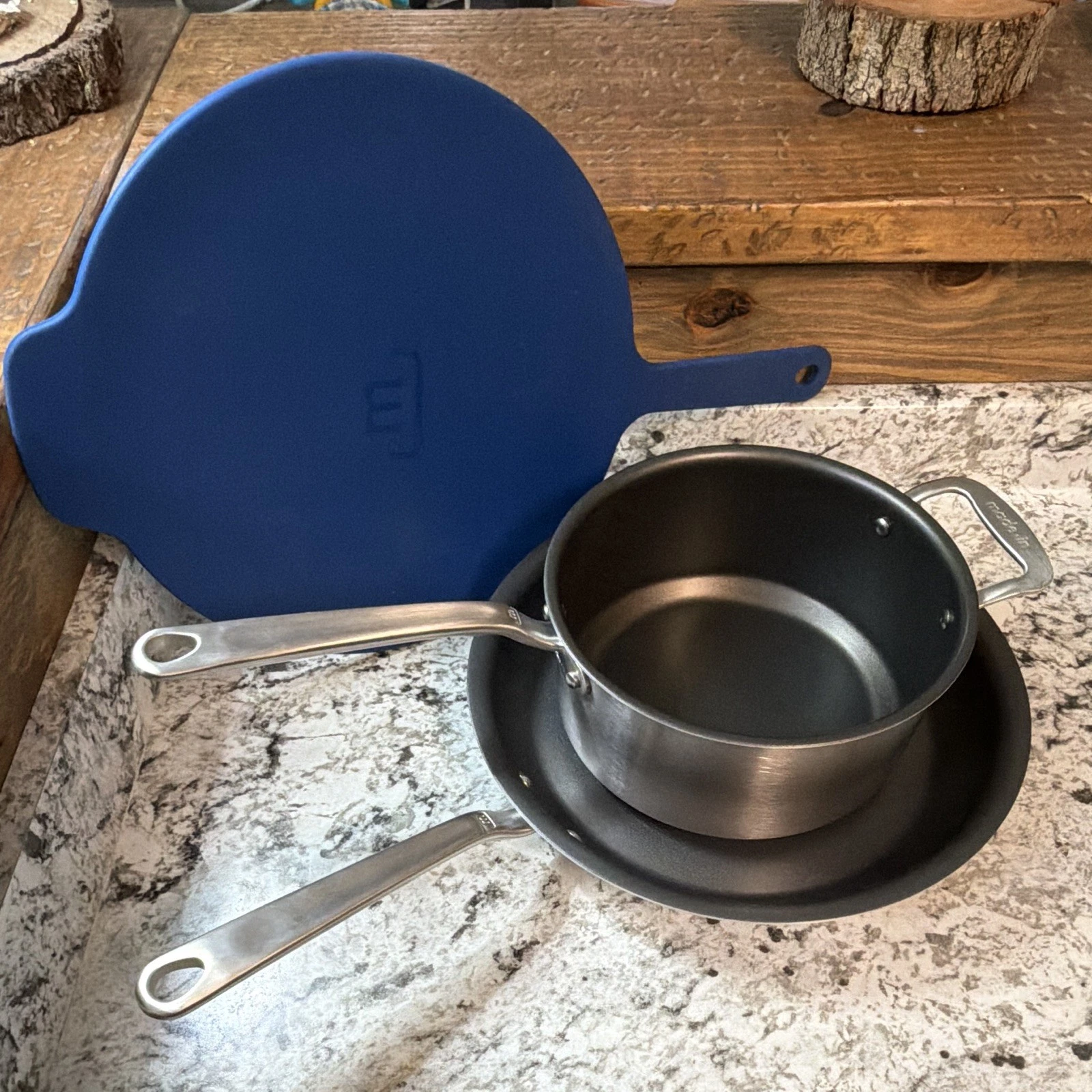 Made In Non-Stick PRO-COAT 12" Frying Pan, 4QT Saucepan & Blue Silicone Lid Set
Opens in a new windo