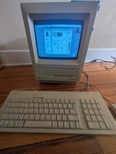 A Vintage Apple Macintosh SE - Powers On, Original Accessories