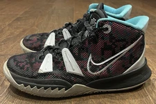 Nike (GS) Nike Kyrie 7 'Pixel Camo' CT4080-008 Size 5Y