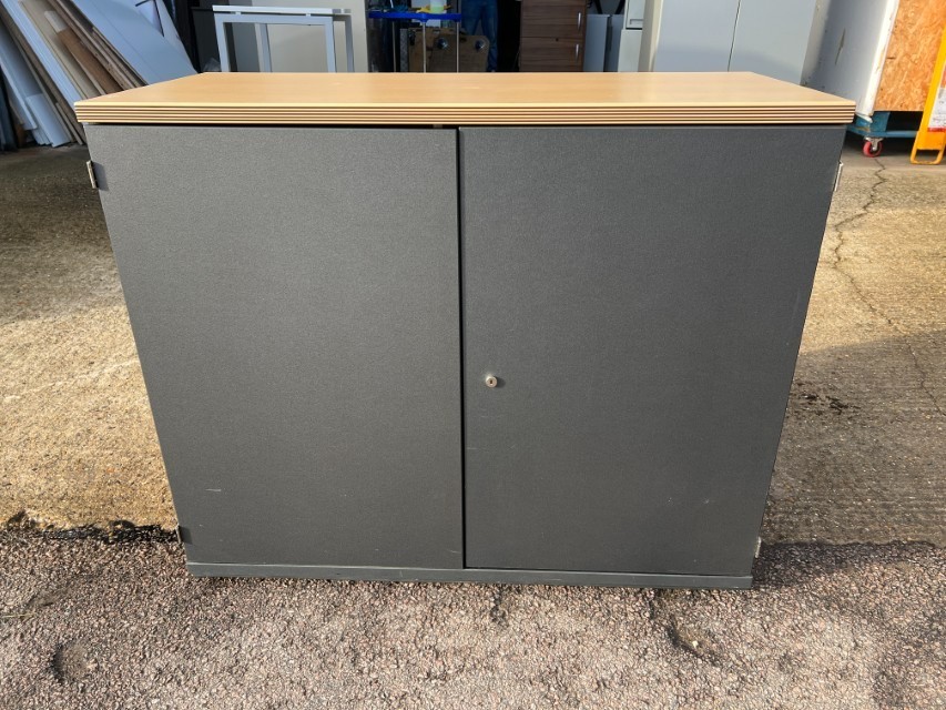 Picture 1 of 4