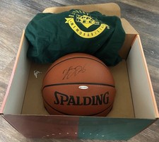 Lebron James UDA Upper Deck Signed Autograph 2003 Rookie Spalding Basketball BOX
