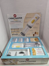 Wilton Cordless Cookie Master Plus Spritz Press Pastries Desserts NEW NIB