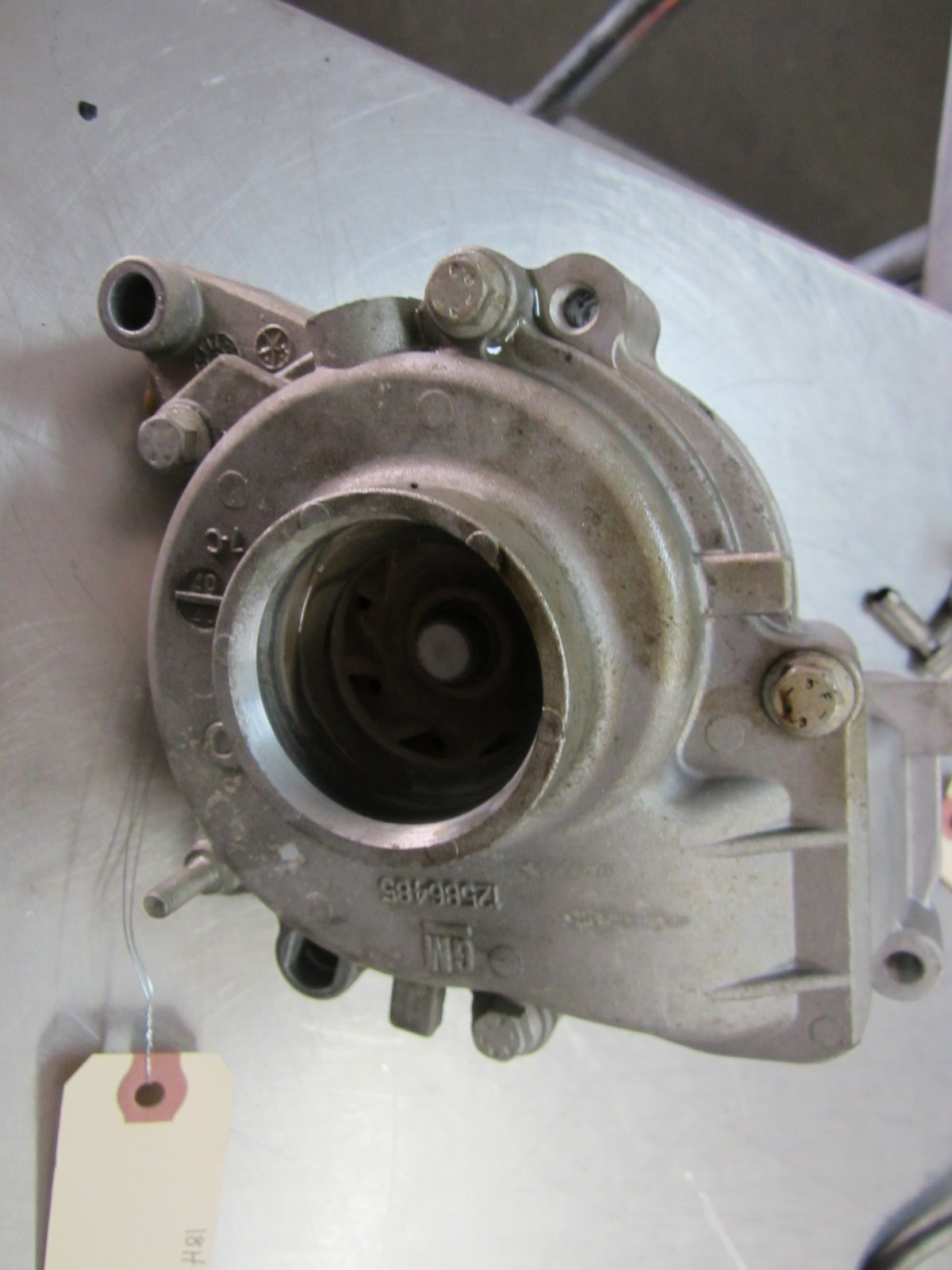 Water Coolant Pump For 07-08 SAAB 9-3  2.0 12586485