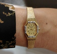 DEADSTOCK LADIES DIAMOND GOLDTONE BULOVA WATCH
