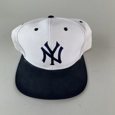 VTG 90s Logo 7 New York Yankees White Navy MLB Snapback Hat Cap Embroidered