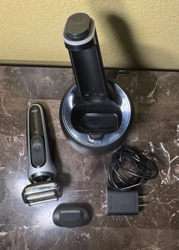 Afeitadora eléctrica Braun Series 7 7071cc S7 360 Flex en seco húmedo con cargador SmartCare Foto 2 de 4