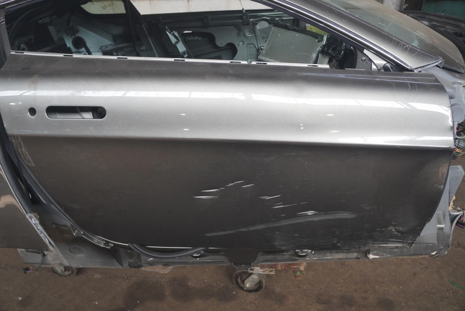 Front Right Passenger Door Shell BG33-20122-AG Aston Martin V12 Vantage 17 *NOTE