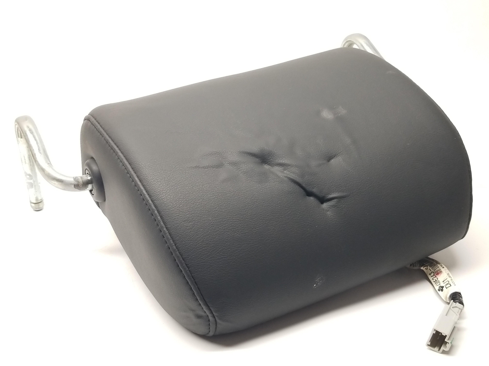 20052008 Acura RL Rear Right Headrest USED OEM eBay