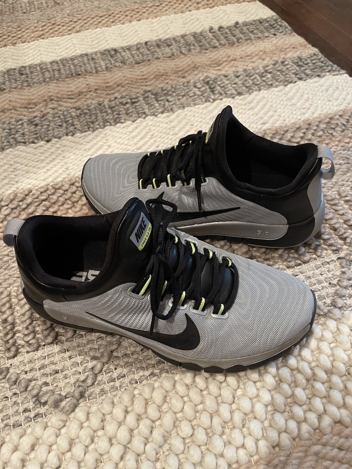 nike free trainer 5.0 silver