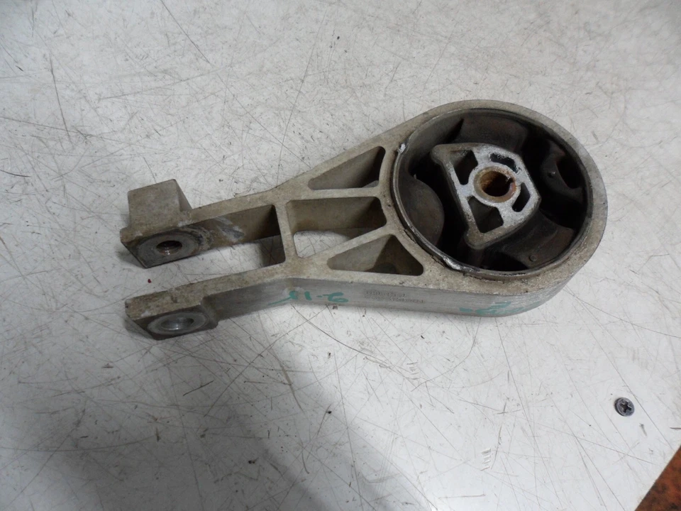 VAUXHALL CORSA E 2015 1.2 PETROL GEARBOX TRANSMISSION ENGINE MOUNT 55703436