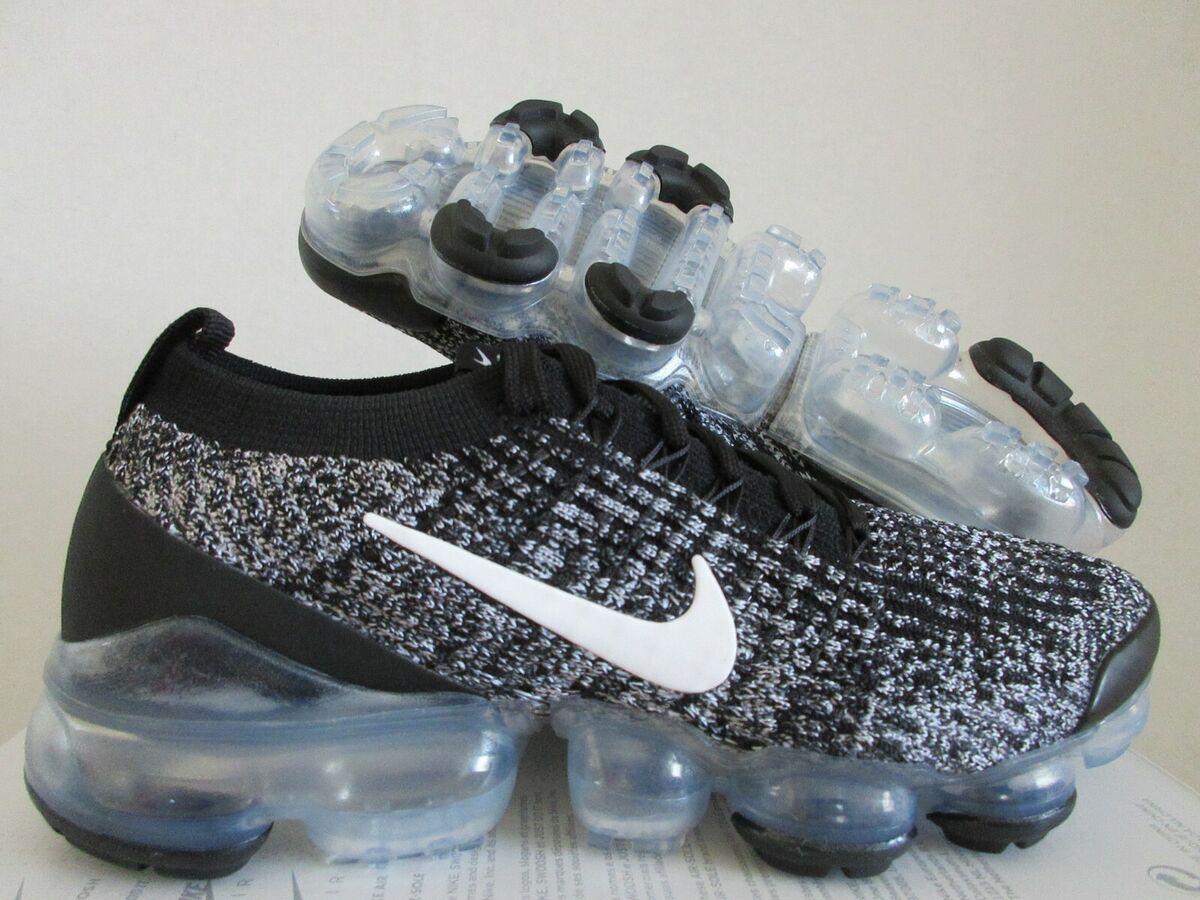 WMNS NIKE AIR VAPORMAX FLYKNIT 3 BLACK-WHITE-METALLIC SILVER WMNS NIKE AIR VAPORMAX FLYKNIT 3 BLACK-WHITE-METALLIC SILVER