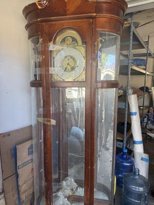 Pulaski Grandfather Clock Walnut Illuminated Case Westminster