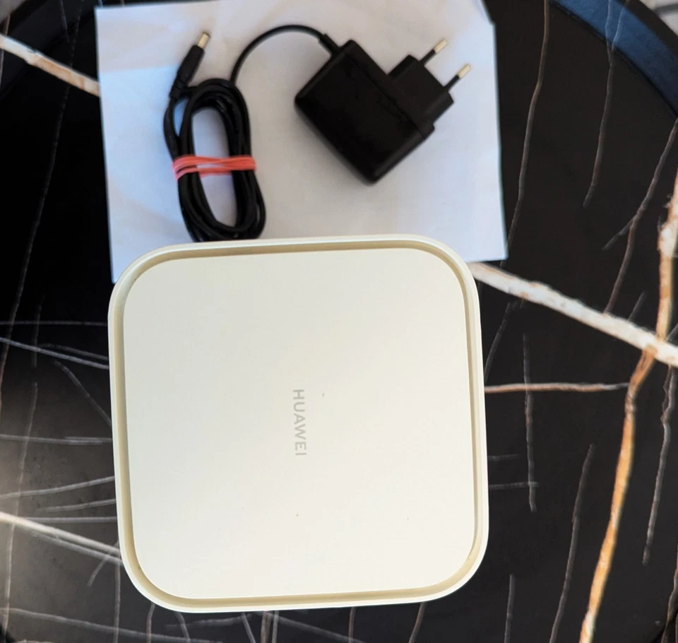 Huawei B818-263 Gigacube 4G+ LTE Cat19 Router – Sehr guter Zustand - Bild 3 von 4