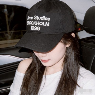 Acne Studios ロゴキャップ STOCKHOLM 1996 ブラック New Acne Studios Stockholm 1996 Black Baseball Hat Cap Adjustable