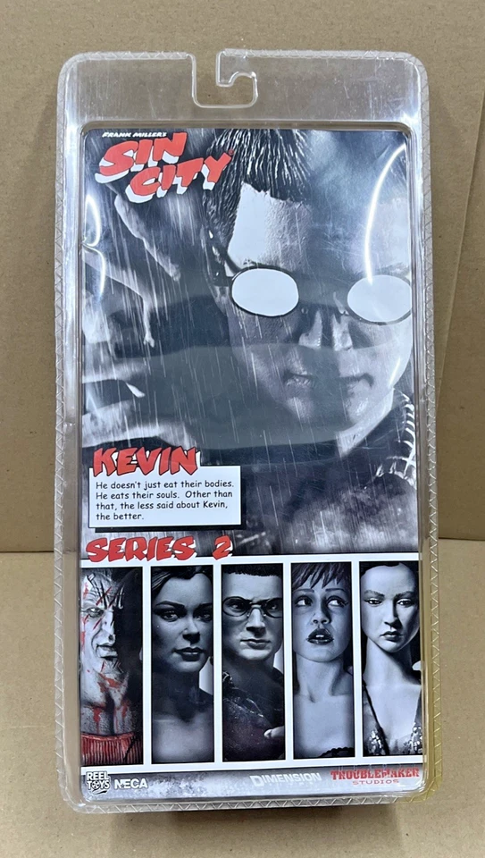 Neuf en Boîte NECA Sin City Séries 2 Action Jouet Figurine Kevin Noir et Blanc - Photo 2/4
