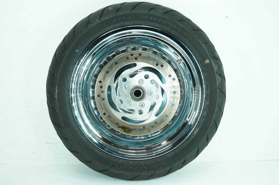 Harley Softail Fat Boy 2004 FLSTFI llanta trasera OEM llanta cromada 200/55R17 78V Foto 2 de 4