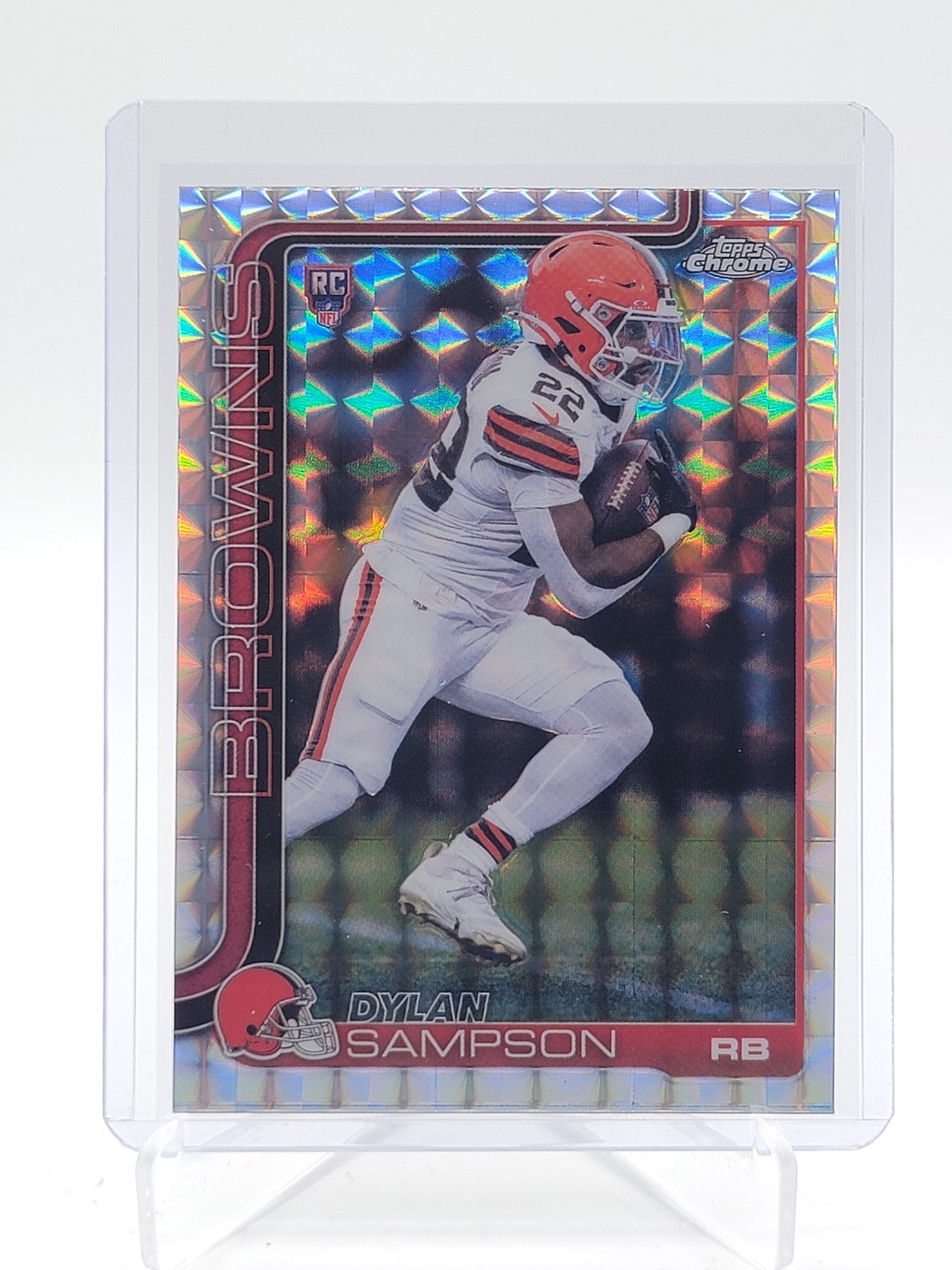 DYLAN SAMPSON 2025 TOPPS CHROME ROOKIE GEOMETRIC REFRACTOR #308 BROWNS Q6563 A