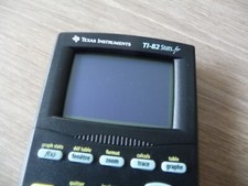 Vintage calculator - Texas Instruments TI-82 Stats.fr - boitier noir - 1999