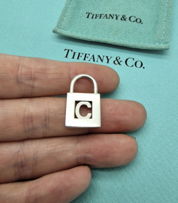 Tiffany & Co. シルバー Cロックチャーム Tiffany & Co. Rare Silver Initial Alphabet Letter 'C' Lock Padlock
