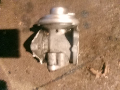 Audi A3 8P 2.0 TDI BKD 140 PS AGR Ventil 038129537B