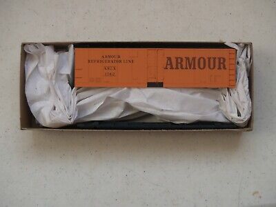 40' Steel Reefer Kit Accurail HO #8322 Armour Plastic Rd #1562