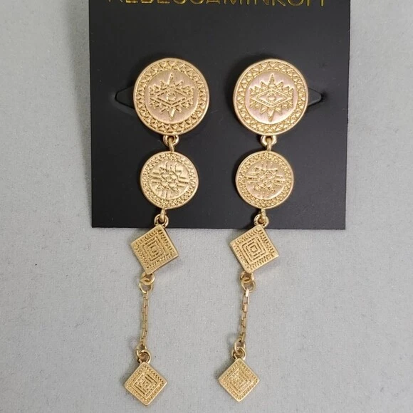 Pendientes colgantes de monedas grabadas en oro Rebecca Minkoff venta al por menor $58 Foto 3 de 4