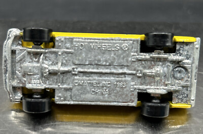 未開封品　Hot Wheels 65 MUSTANG イエロー 1983 mattel hot wheels 65 Mustang Convertible Yellow With Opening