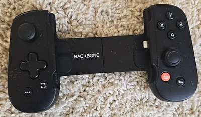 Backbone One Gaming 1st Generation iPhone Lightning Port W/ zipper carrying case