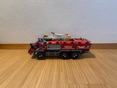 LEGO TECHNIC: Flughafen-Löschfahrzeug 42068 Airport Rescue