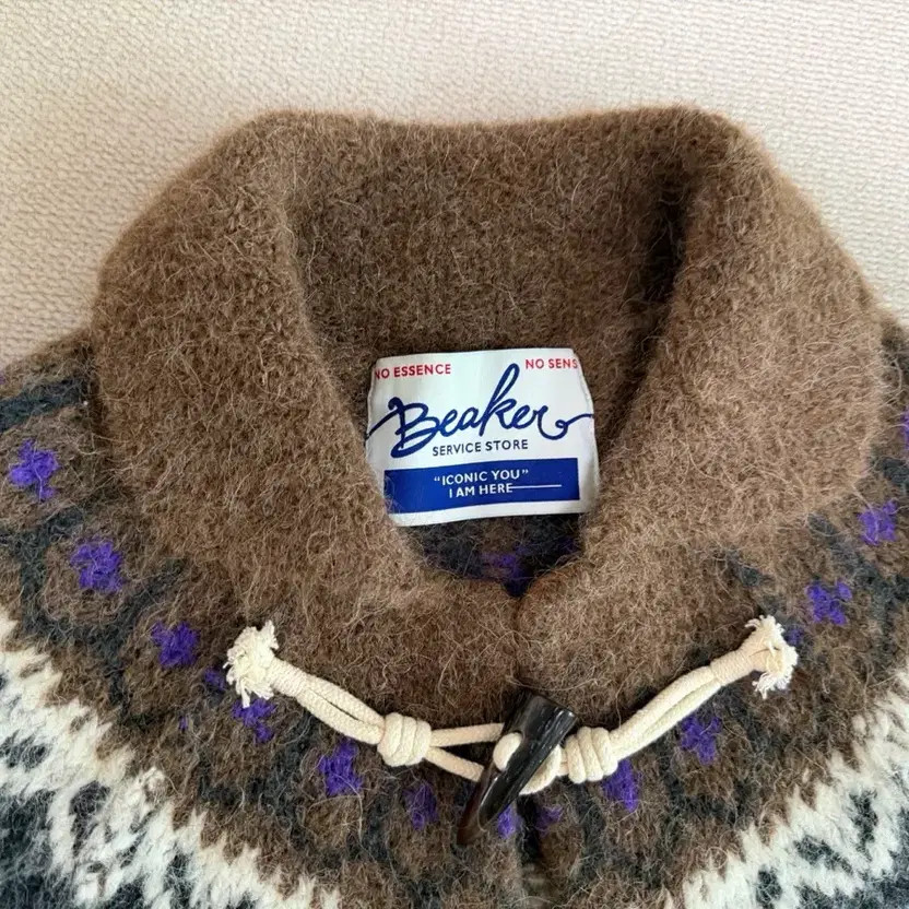 Beaker Nordic Pattern Wool Knit Jacket Women Pre-… - image 3