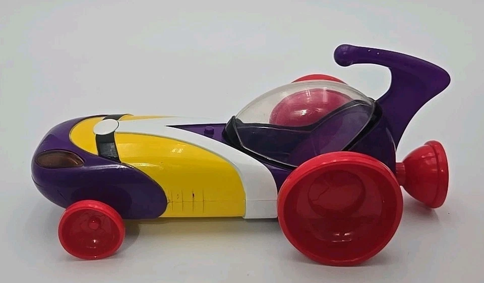 Coche móvil VeggieTales Larry 2003 caja azul luces sonidos espárragos Archibald  Foto 2 de 4