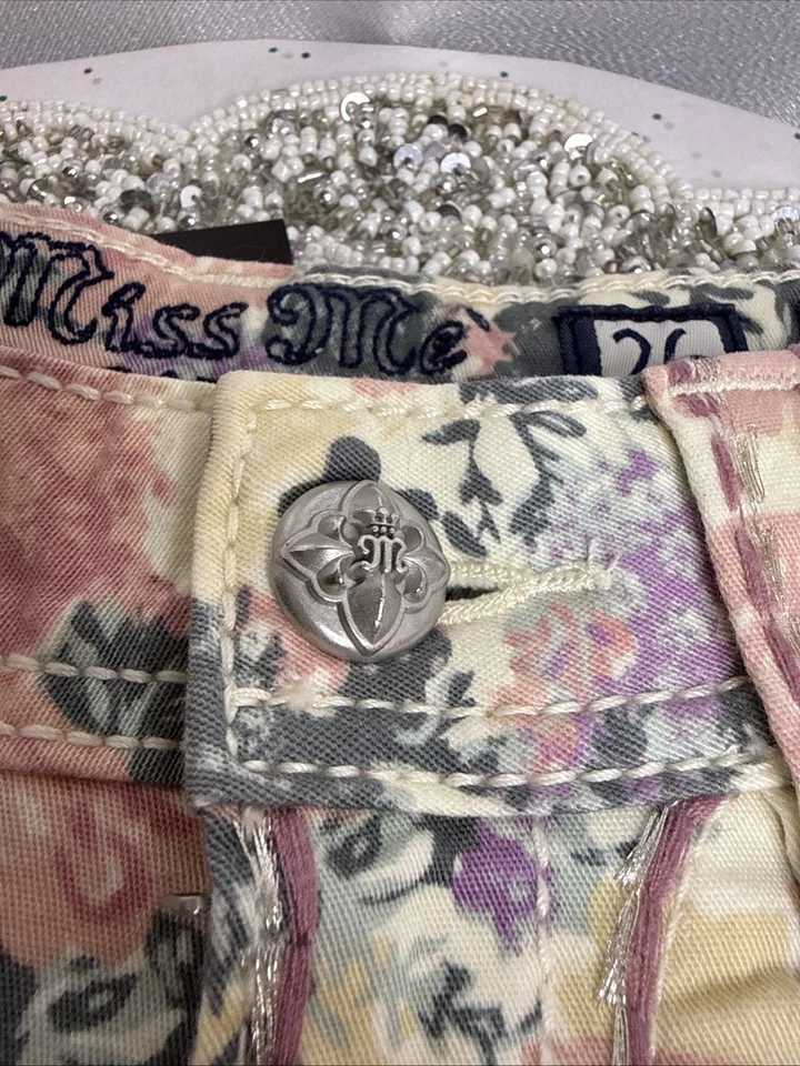 Pantalones Cortos Miss Me Rosa Floral Talla 26 Nuevos con Etiquetas Foto 4 de 4