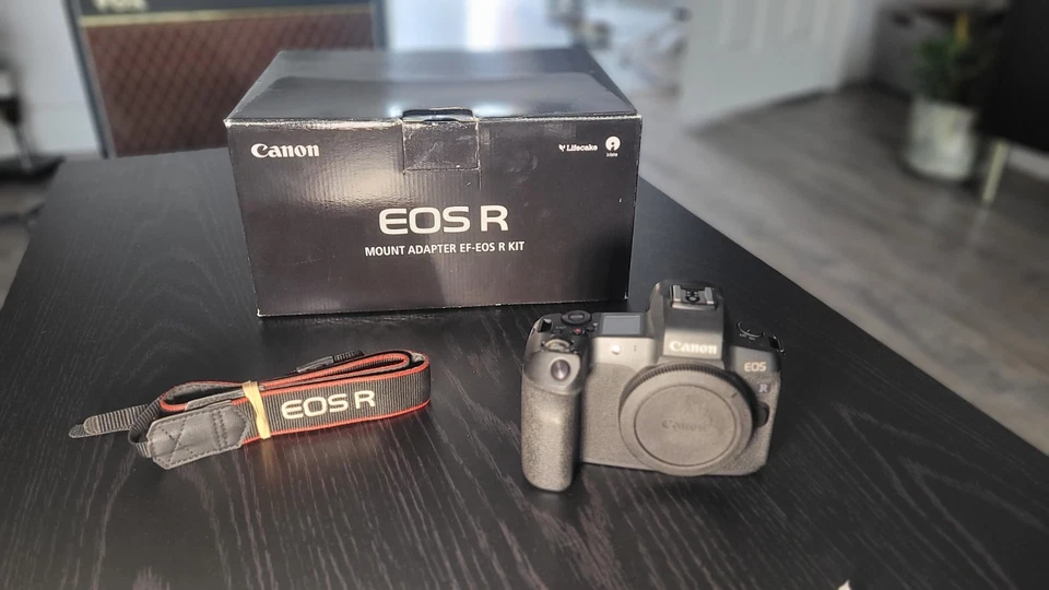 Canon EOS R, photo 2 of 5