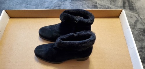 WOMENS BLACK LA CANADIENNE WATERPROOF ANKLE BOOTIES - SIZE 8.5 - NWT - Picture 2 of 6