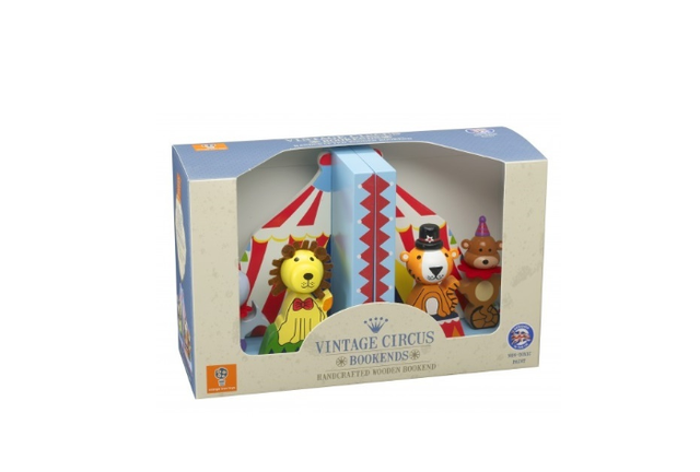 peter rabbit puzzle train
