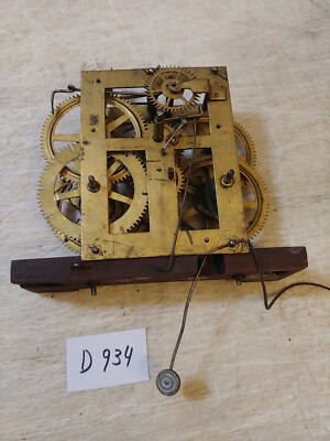 ANTIQUE NEW YORK OGEE 30 HOUR CLOCK MOVEMENT