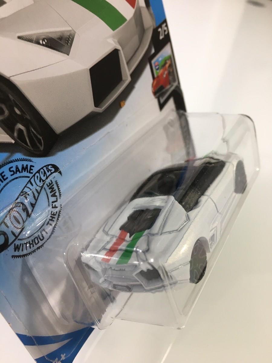 鉄道模型 Lamborghini Reventon 1/39 Scale Lamborghini Reventon Diecast Model Car - Maisto