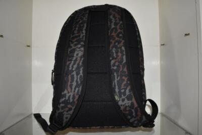 Nike Heritage 25L Backpack Black - Black - Oil Green