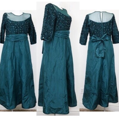 Vintage Richilene New York Saks Fifth Avenue Green Silk Formal Gown Size 18/ 20 | eBay Vintage Richilene New York Saks Fifth Avenue Green Silk Formal Gown Size 18/ 20 | eBay