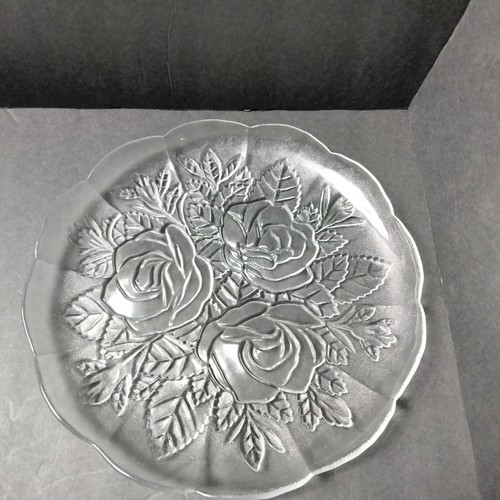 Clear Cut Glass Dinner Plate Set Of 4 beautiful scalloped edges Rose pattern eBay