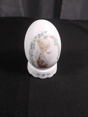 Precious Moments  Make A Joyful Noise  Easter 1993 Egg With Stand