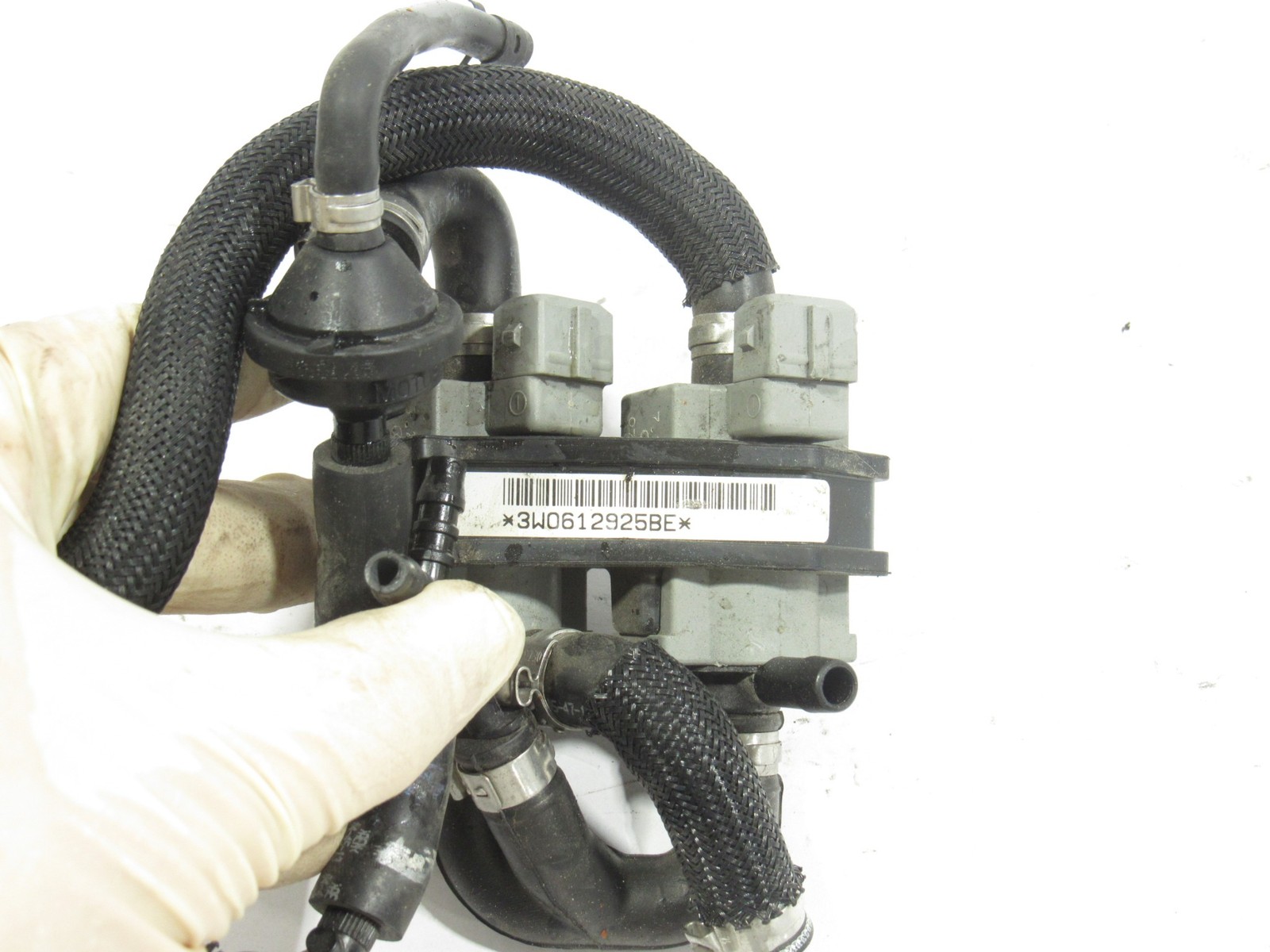 12-18 Bentley Continental GT W12 2015 Turbo Boost Solenoid Control Valve ;:A