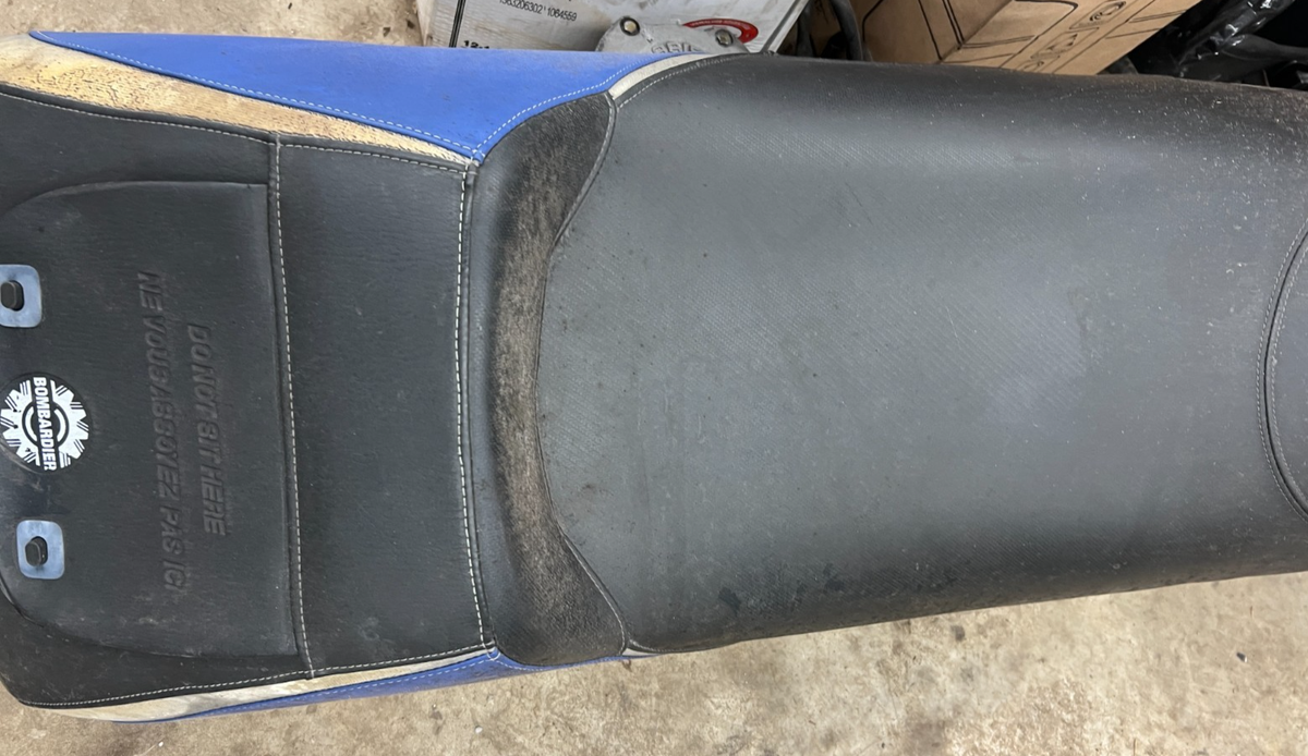 1999 2000 2001 2002 Skidoo ZX Chassis Seat 500 600 700 800 Mxz