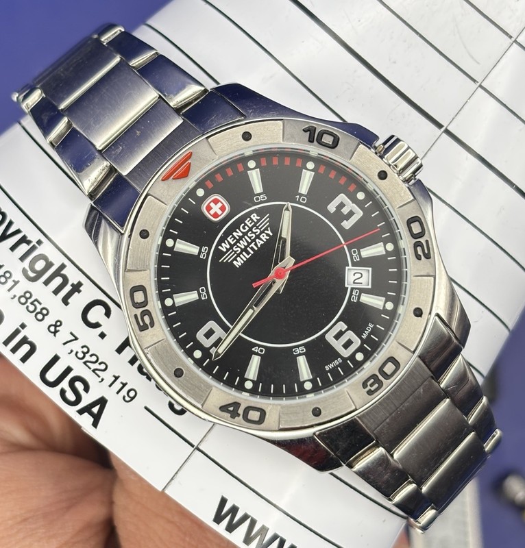 Wenger Swiss Military Dive Watch Men 42mm Black Dial Steel Date 79139 #6.6